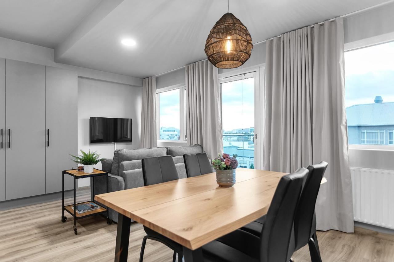 B 18-20 Apartments Reykjavík Esterno foto