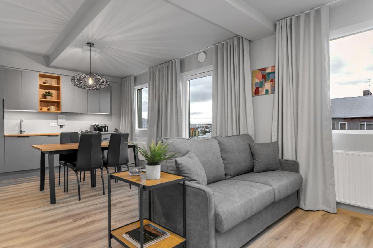 B 18-20 Apartments Reykjavík Esterno foto