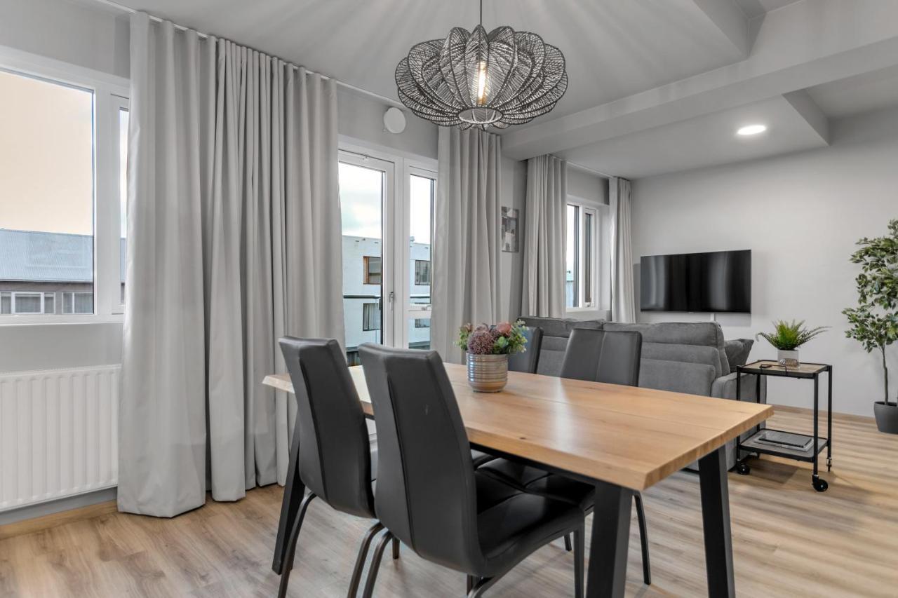 B 18-20 Apartments Reykjavík Esterno foto
